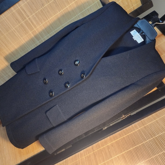 St. John Collection Blazer - Picture 8 of 14